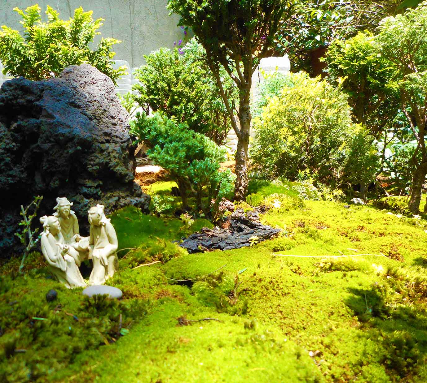 mINAITURE fOREST fACTORY aUSTIN tEXAS